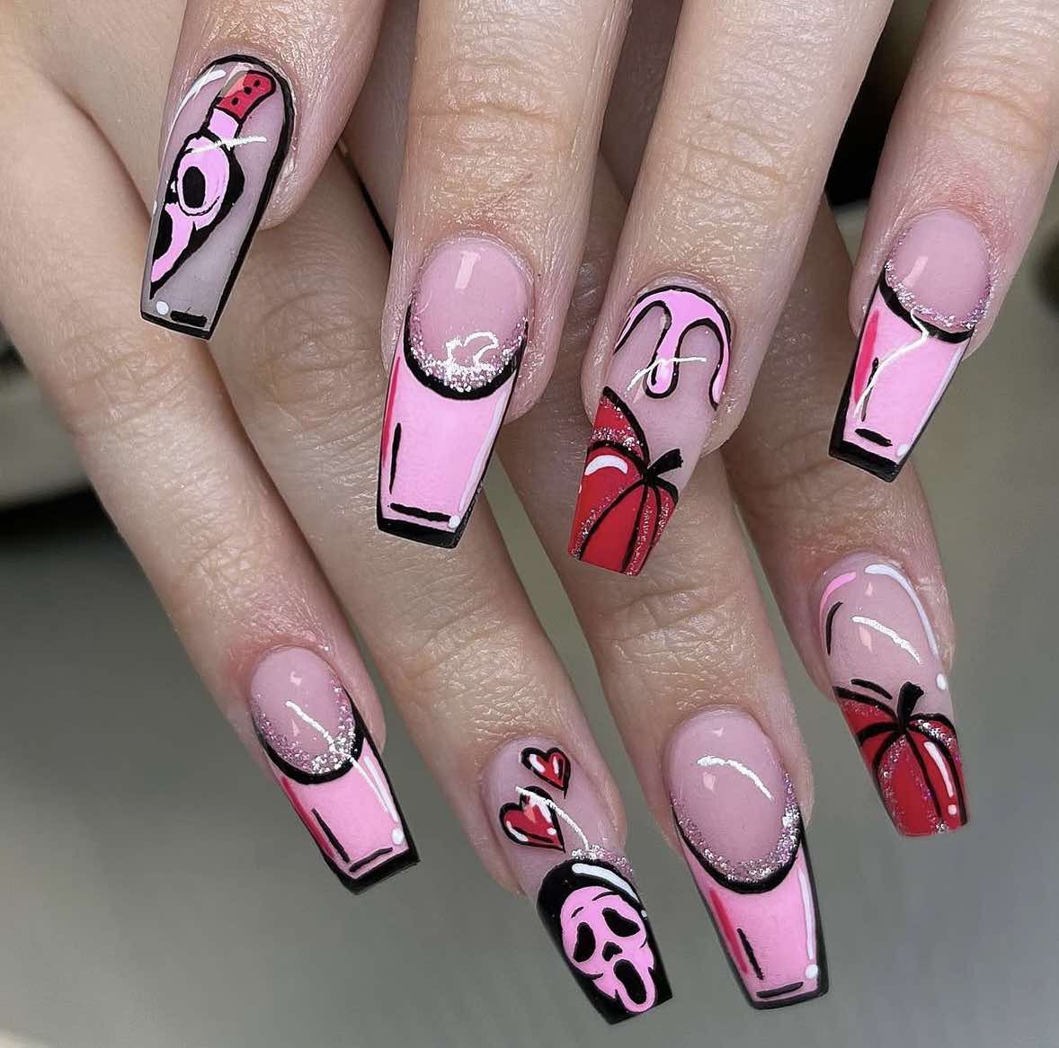 Nail Art rose et noir avec petits fantômes et motifs graphiques